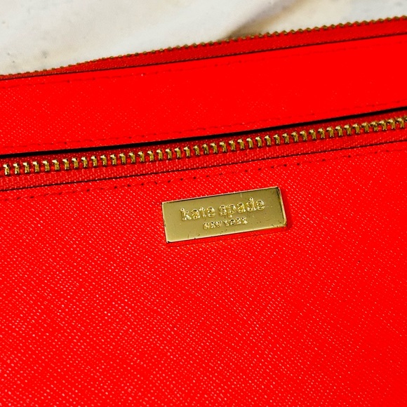 Kate Spade leather wristlet - Picture 6 of 6